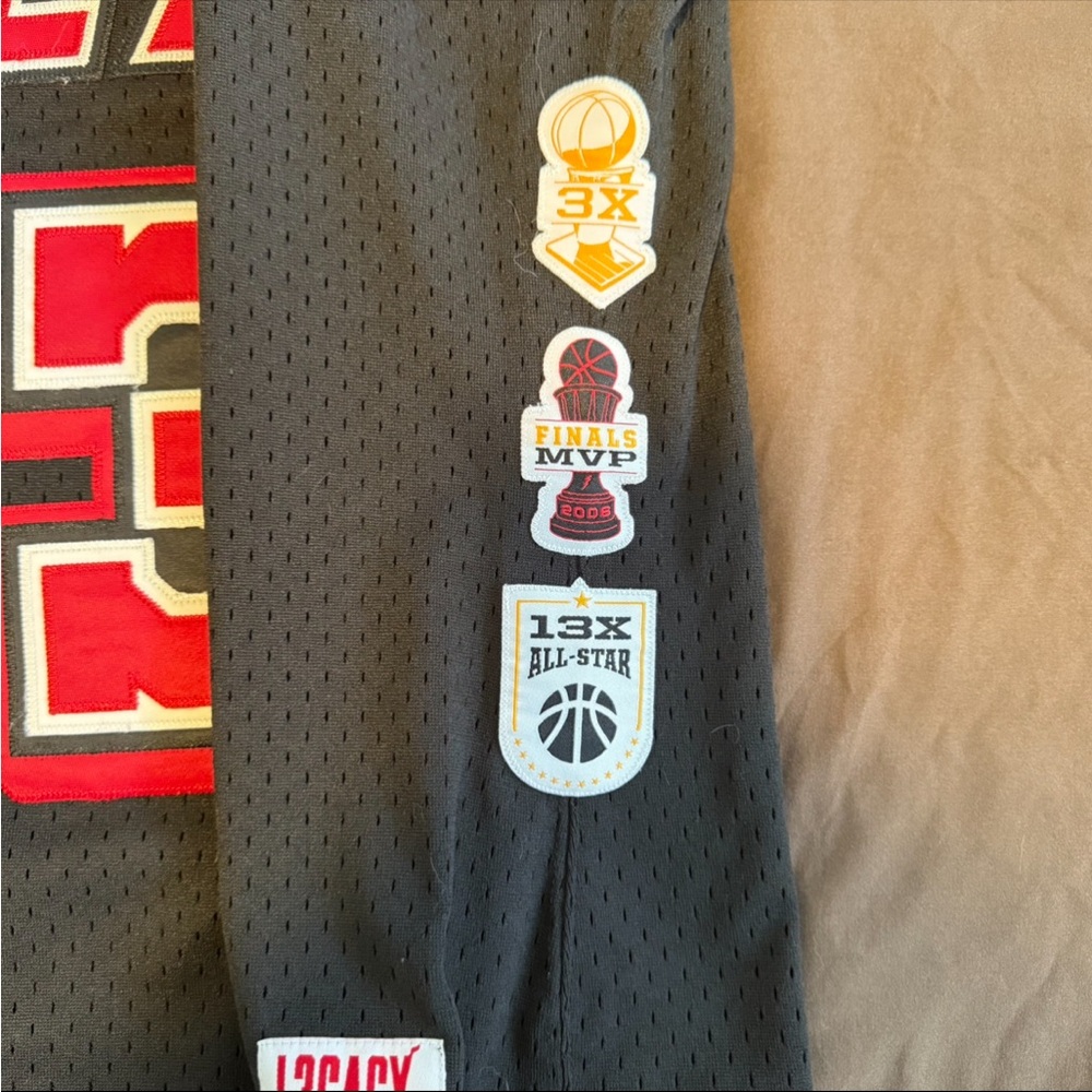 Dwyane Wade Miami Heat Jersey - Picture 5 of 8